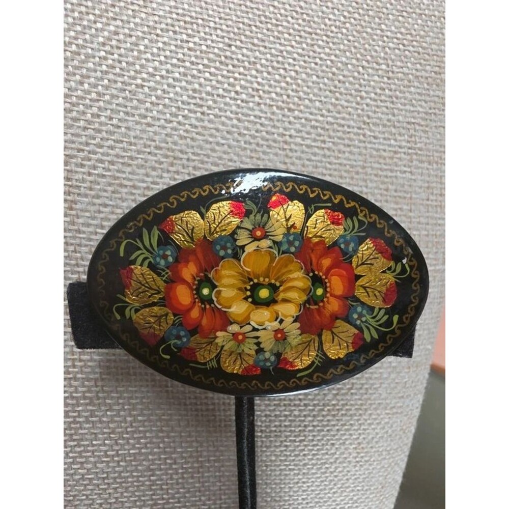 Vintage Soviet Russian Lacquer Fedoskino Brooch